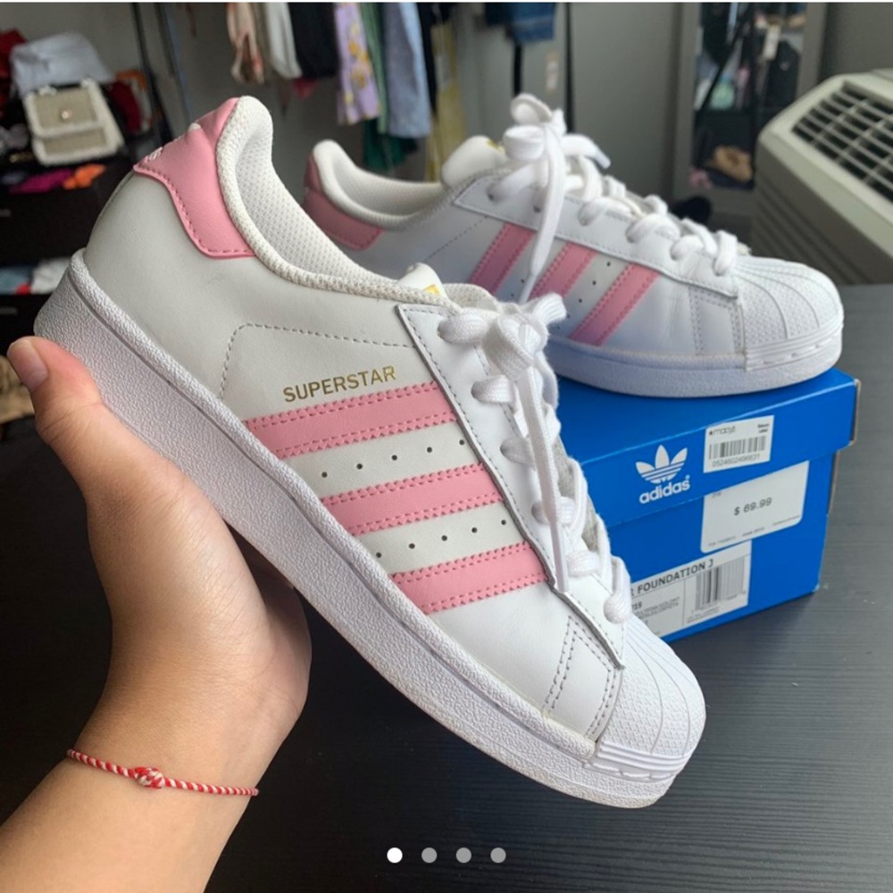 Baby pink adidas originals women’s shoes 3 stripes
